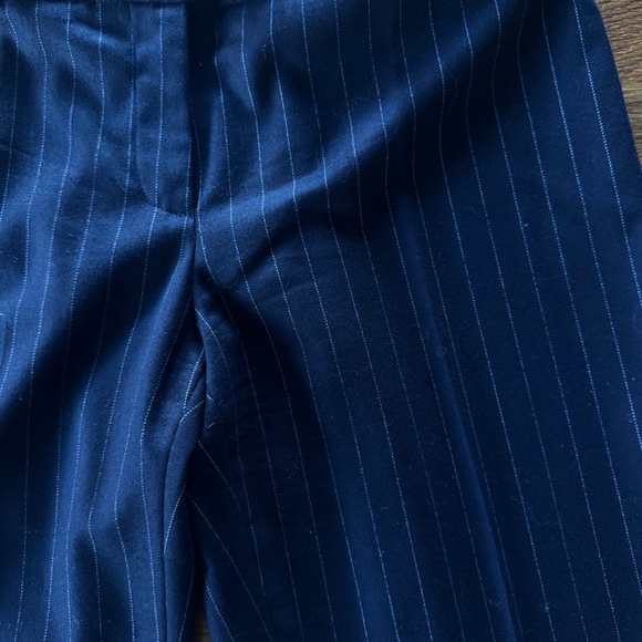 Michael Kors Collection Navy Pinstripe Wool Suit – Made in Italy (Size 6) - Picture 5 of 8